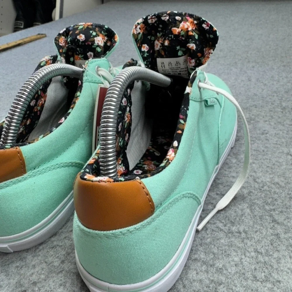 Vans Chauffeur SF Shoes 11 Mint Green Floral Canvas Boat Sneakers NWT Surf *READ